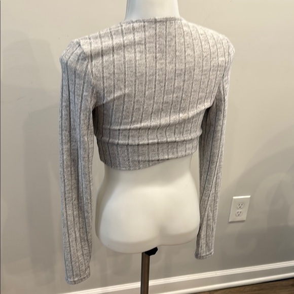 SHEIN Light Gray Knit Top - Picture 5 of 8